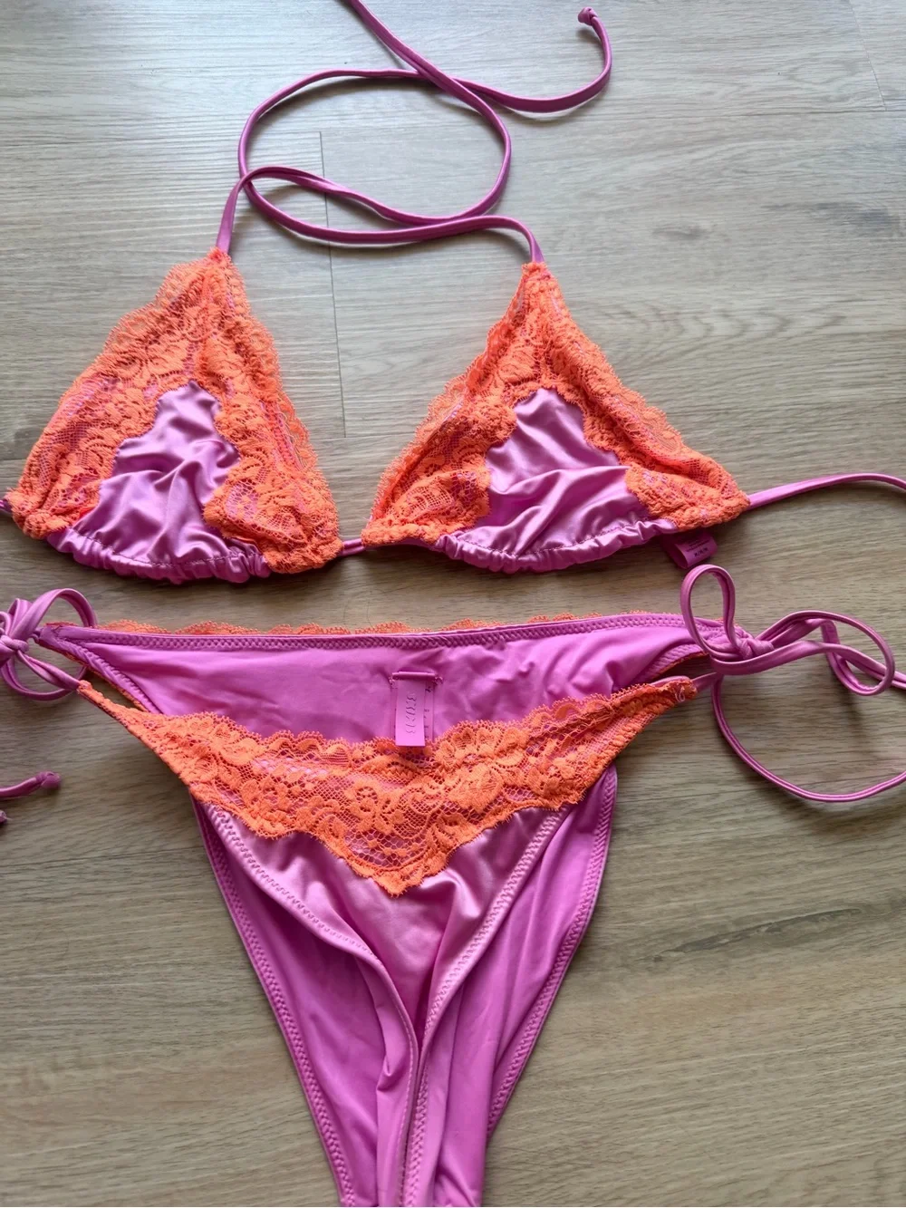 Skims bikini set